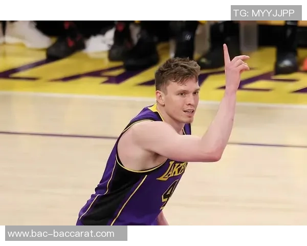 曾令旭分析詹姆斯复出后首发阵容建议替换八村塁