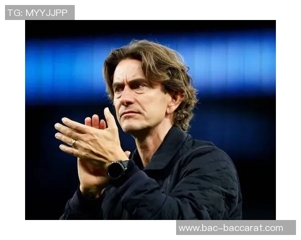 斯彭斯被弗兰克换下引发争议赛后情绪不佳引发关注