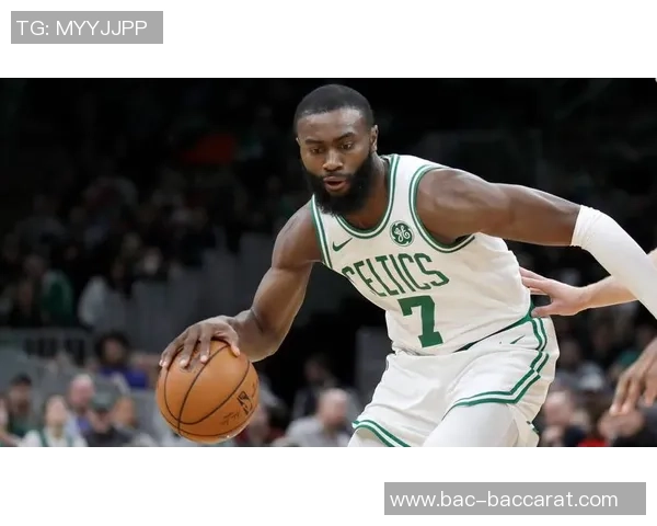 杰伦布朗首节狂砍16分全场19中13砍下32分引领球队胜利