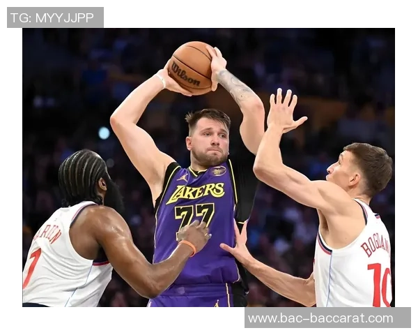 湖人战开拓者伤病名单曝光詹姆斯东契奇等七名球员缺阵影响比赛走势 湖人战开拓者伤病名单曝光詹姆斯东契奇等七名球员缺阵影响比赛走势