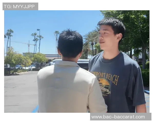 俄勒冈主场热情洋溢林葳球迷与同曦球迷齐聚一堂